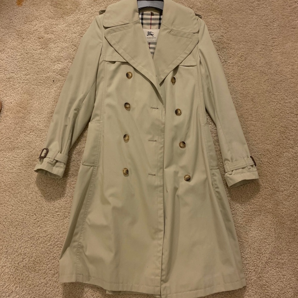 Burberry trench coat - Picture 2 of 5